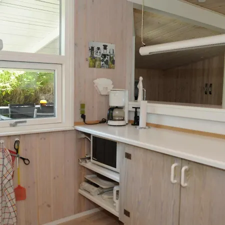 Holiday home Relaxed In With Garden *